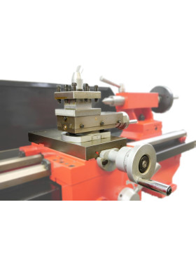 Metalldrehmaschine C6 /550, Spitzenweite 550 mm, 550 Watt